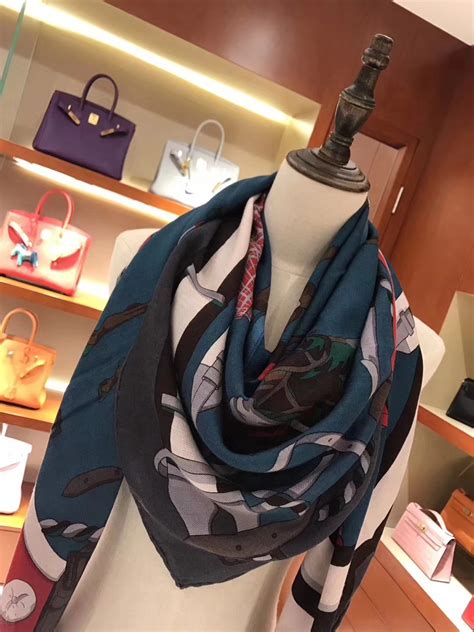 hermes le canada scarf|hermes cashmere scarf 140.